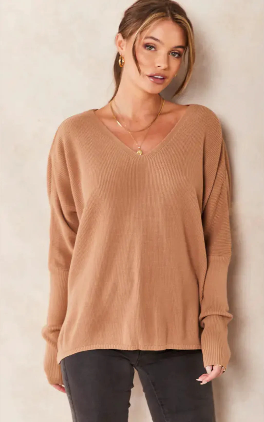 V NECK OVERSIZE CAMEL JUMPER