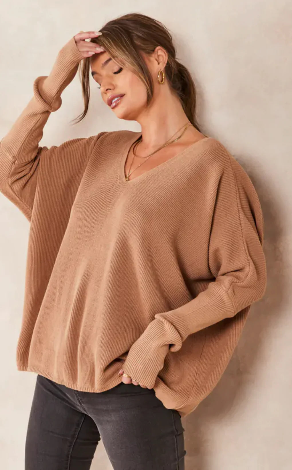 V NECK OVERSIZE CAMEL JUMPER